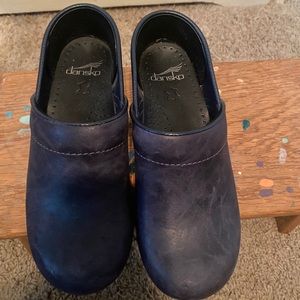 Dansko 36 clogs XP